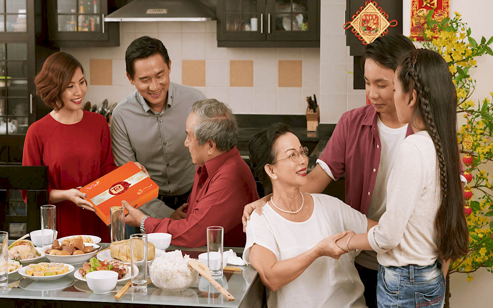 The Mid-Autumn Festival is also about family, a time to come together and share sweet mooncakes filled with love and warmth 